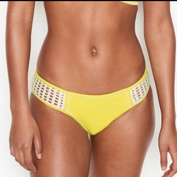 2pcs (36C Top & L Bottom) Victoria's Secret Crochet Swim Bikini Set - Picture 2 of 11